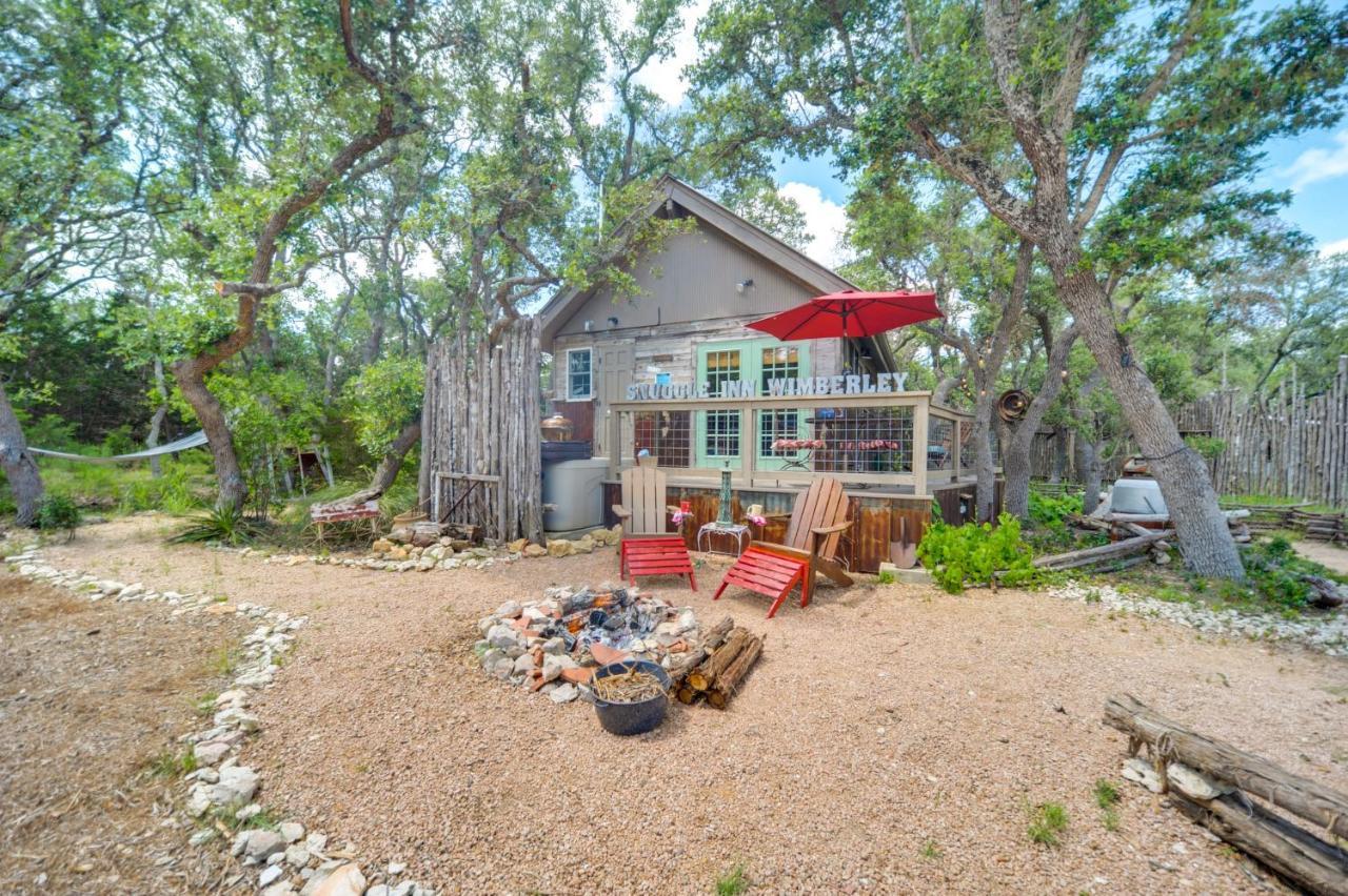 Snuggle Inn Wimberley Cabin With Fire Pit And Deck Esterno foto